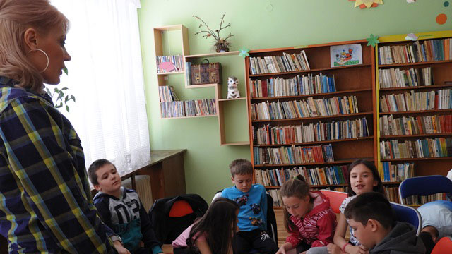 Регионалната библиотека Христо Ботев във Враца отличи най активните си млади