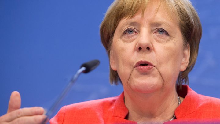 Германският канцлер Ангела Меркел е получила съгласието на 14 членки
