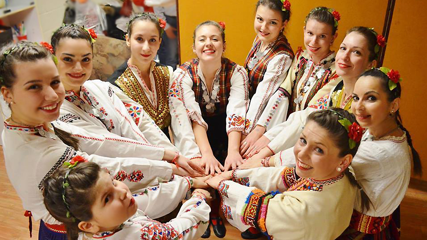 Βουλγαρικό χορευτικό συγκρότημα στο Μόντρεαλ. Φωτογραφία: Τσόνκο Στογιάνοφ