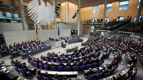 Германският Бундестаг гласува удължаване до края на юли на забраната