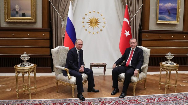 Президентът на Русия Владимир Путин поздрави в телефонен разговор турския