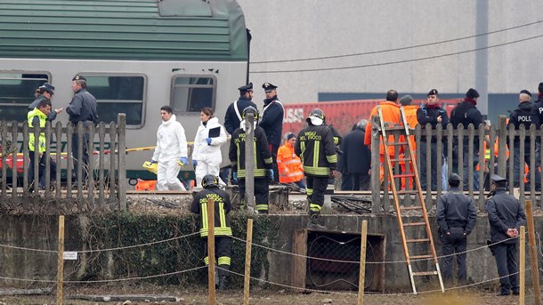 Влак дерайлира край Милано и отне живота на трима души