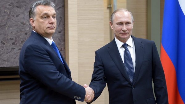 Унгарският премиер Виктор Орбан заминава на посещение в Москва където