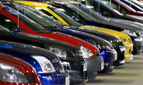 Автомобилните продажби в САЩ бележат спад за първи път от