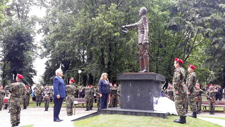 Вицепрезидентът Илияна Йотова откри днес паметник на руския княз Павел