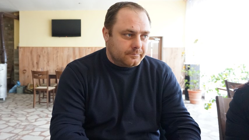 Кметът на Крива бара Илиян Иванов