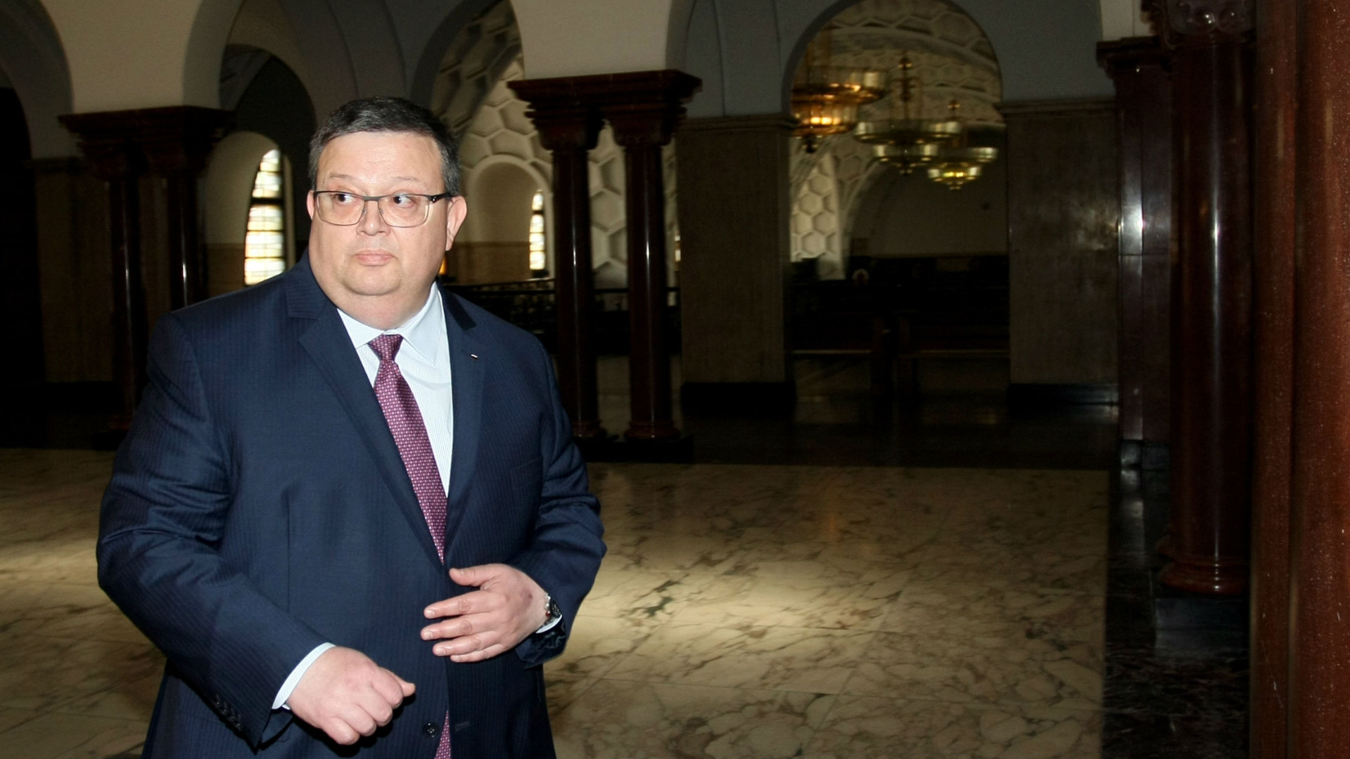 Антикорупционният фонд внесе сигнал до главния прокурор Сотир Цацаров с