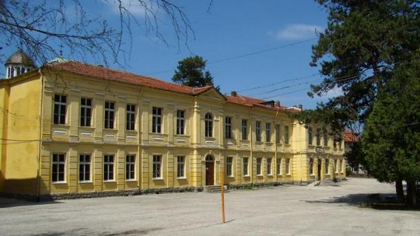 Община Троян търси инвеститори за общински имоти които не се
