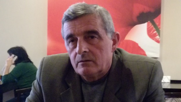 Директорът на единствената гимназия в Босилеград Антон Тончев е пенсиониран