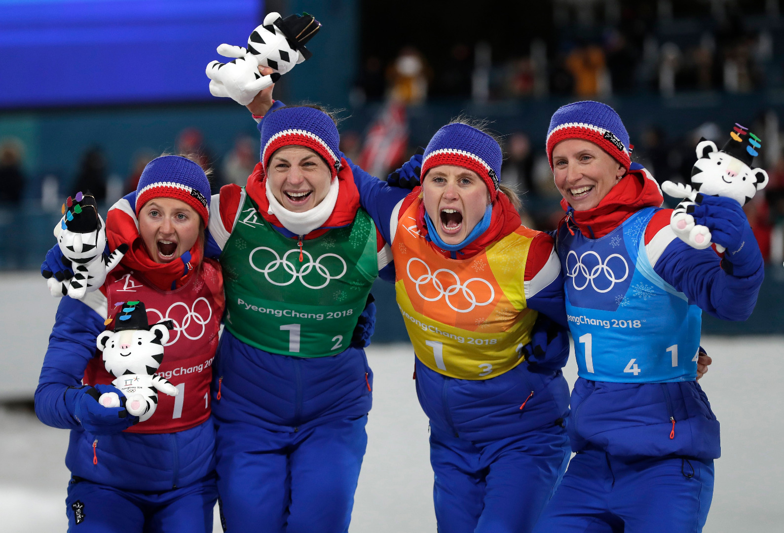  Норвегия спечели олимпийската титла в дамската щафета 4 по 5