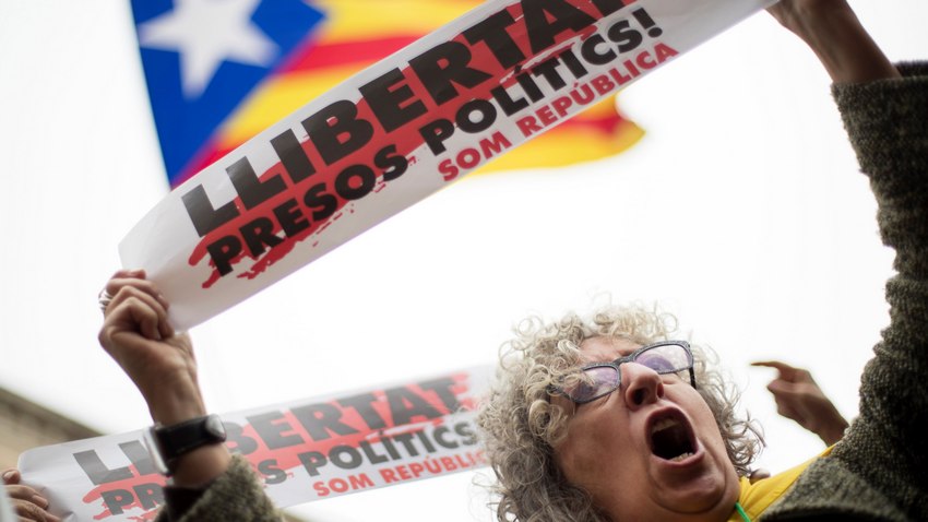 За да бъде освободена под гаранция председателят на каталунския парламент