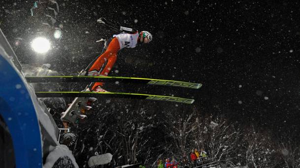 Владимир Зографски преодоля квалификацията в ски скока от голямата шанца на