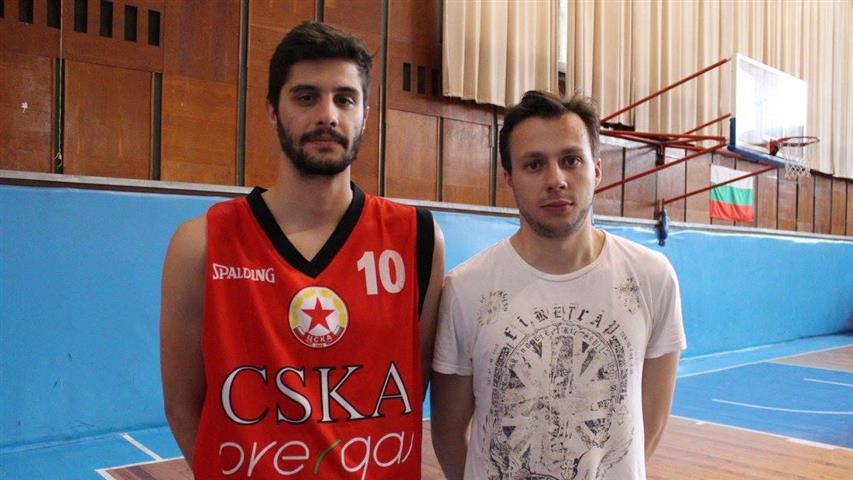 Теди и Дино, Баскетбол във Видин, Снимка: Росен Ракаджиев