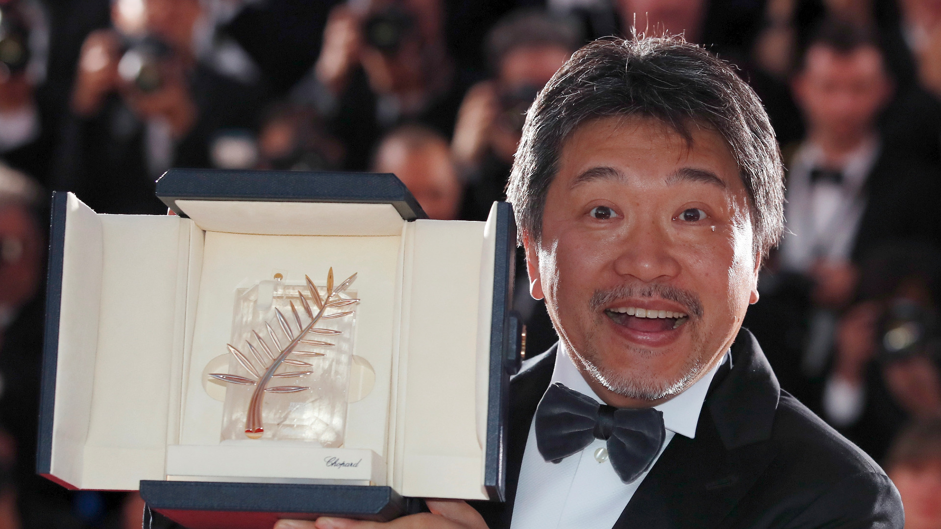 Японският режисьор Хироказу Коре-Еда спечели главната награда на 71-вия кинофестивал