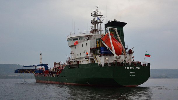 В пристанище Варна акостира новият кораб оборудван за борба с