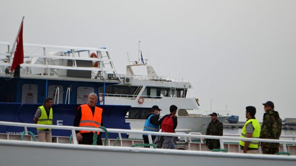 Над 170 мигранти без документи са пристигнали в ранните часове
