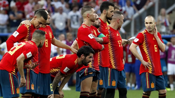Проклети дузпи Испания се прибира у дома след осминафиналите написа