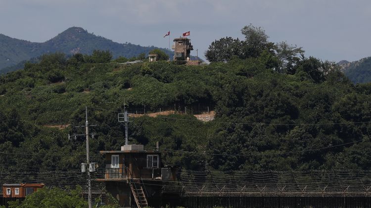 Южна Корея ще премахне 10 охранителни поста по границата с