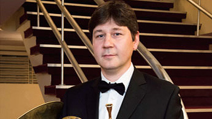 В петъчната вечер на 27 април в рубриката Гласове и