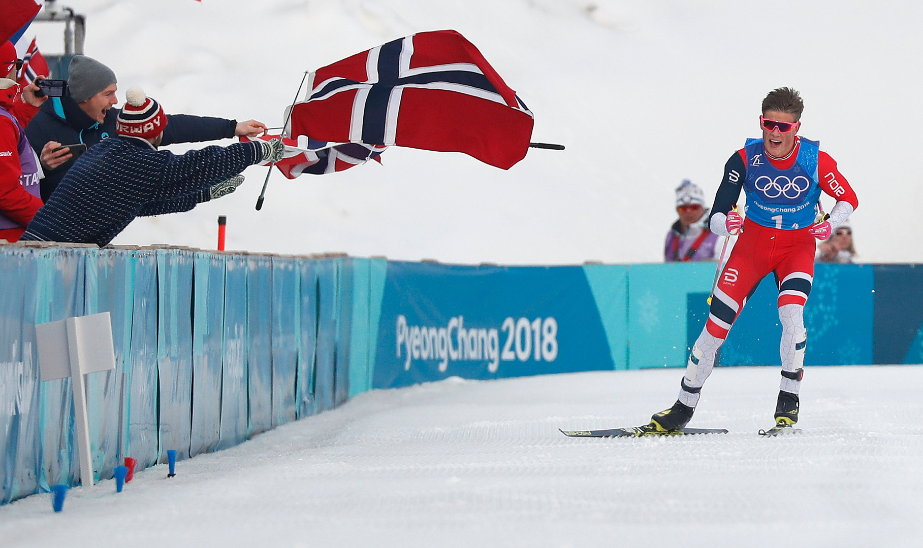  Отборът на Норвегия спечели олимпийската титла в щафетата по ски бягане