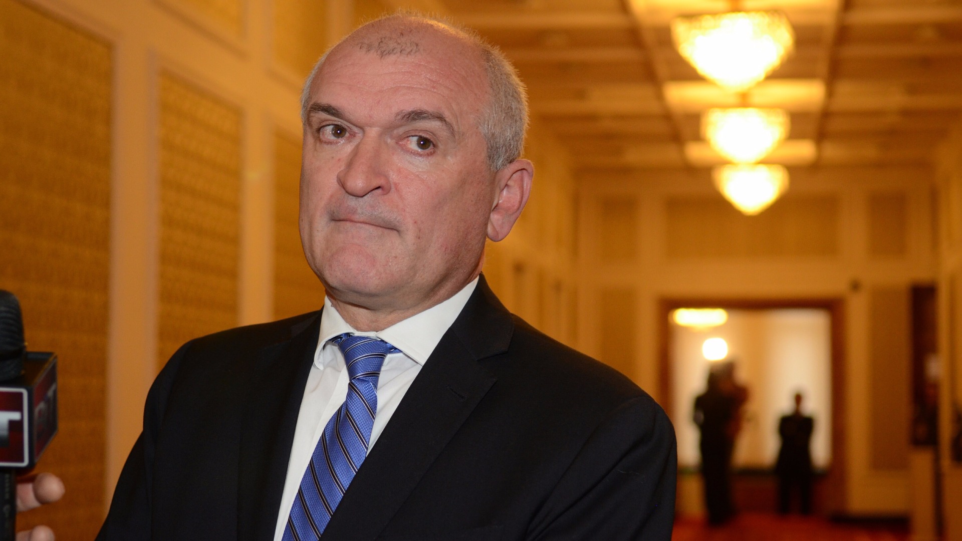 Подалият оставка като председател на Народното събрание Димитър Главчев бе