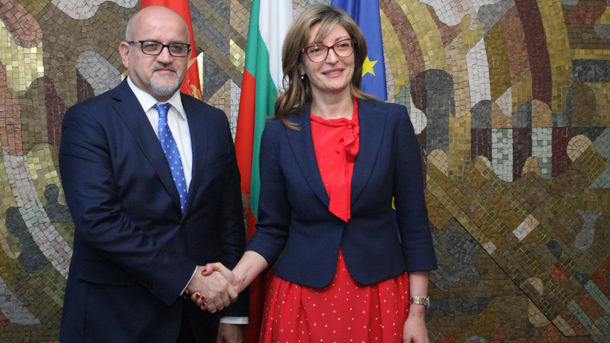 България подкрепя Черна гора да отвори всички преговорни глави с