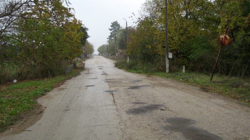 Вече два месеца граничните села Раково и Страдалово са без