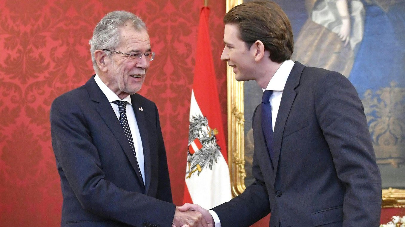 Председателят на австрийската народна партия Себастиян Курц обяви намерението си