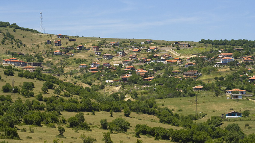 Село Яворово е известно като родното място на писателя Николай