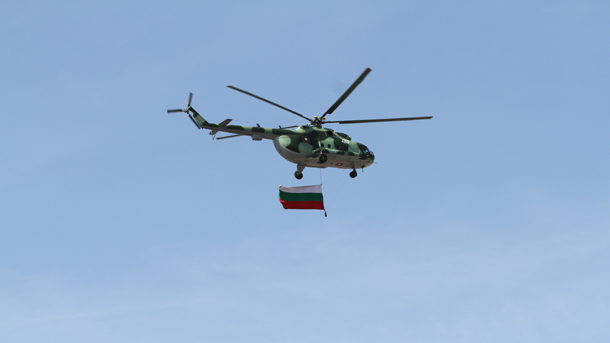 Военните хеликоптери да се пригодят и използват за  Спешна помощ