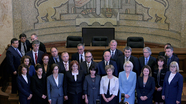 Новият Висш съдебен съвет (ВСС) встъпи в длъжност. Следобед съдебните