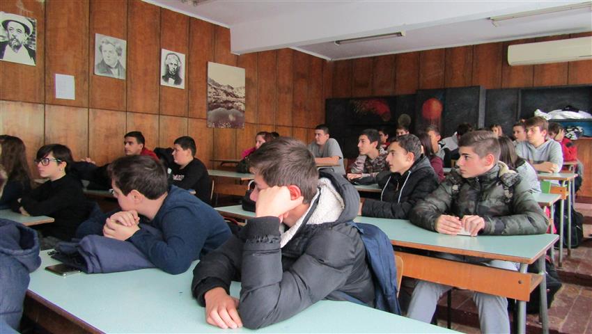 На среща с ученици във Видинската математическа, Снимка: Ваня Минева