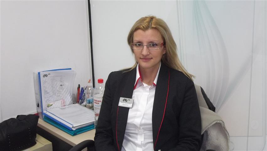 Диана Василева, служител на мобилен оператор