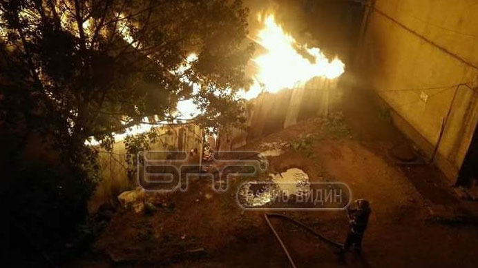Пожар горя в цех на фирма за хляб в Смолян  Огънят