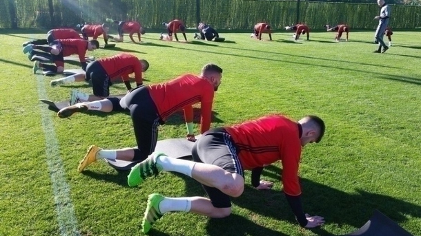 Футболният ЦСКА София тренира на базата в Панчарево в пълен състав