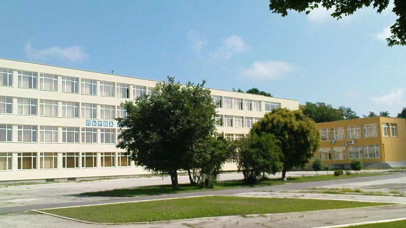 Първа езикова гимназия Варна