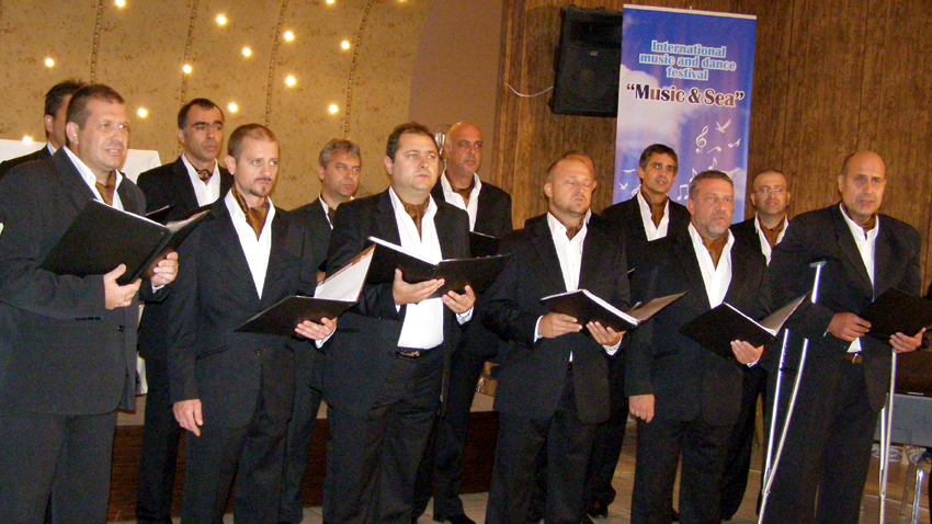 Мъжки хор „Стефка Благоева“ – Пловдив, с диригент Цветан Цветков