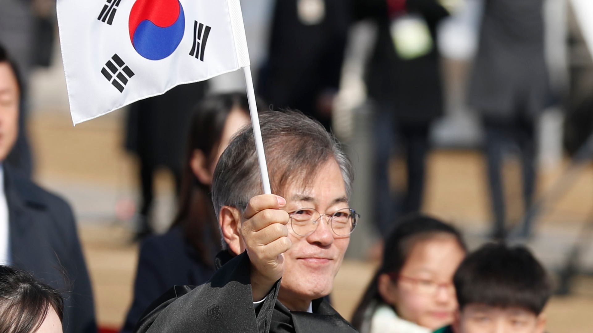 Южна Корея смята да изпрати в Пхенян специален пратеник в