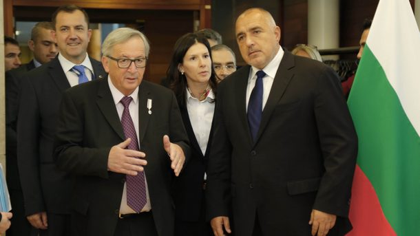 Премиерът Бойко Борисов заяви че България поема председателството в труден
