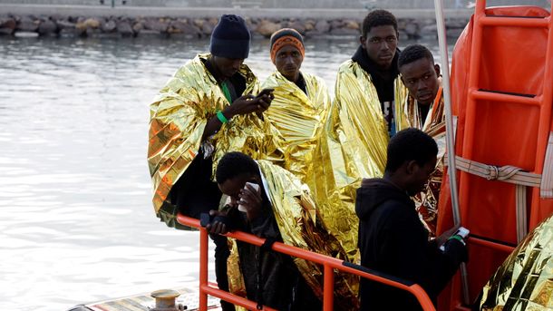 Мароканските спасителни служби откриха телата на 20-ина мигранти в Средиземно