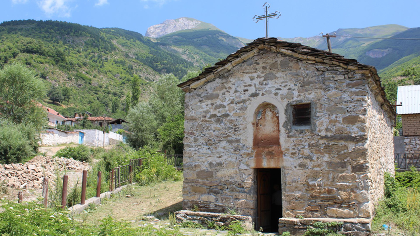 Die Dorfkirche von Gorno Kartschista
