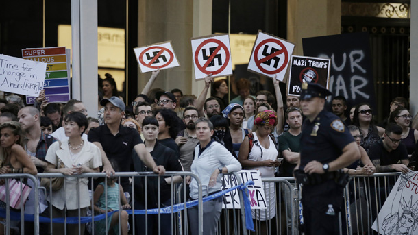 Шествието на белите националисти във Вашингтон отново  предизвиква напрежение сблъсъци