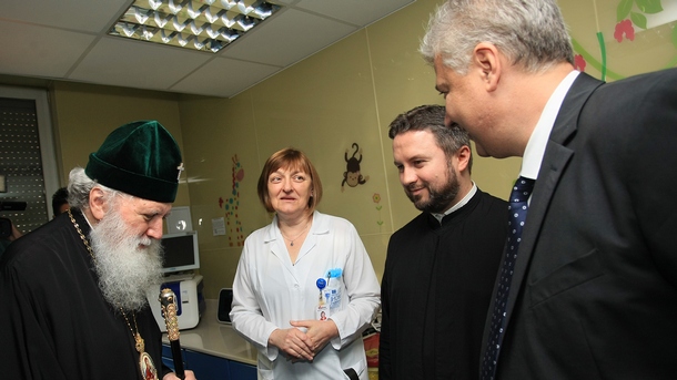 Софийската митрополия дари на Клиниката по детска анестезиология към Пирогов