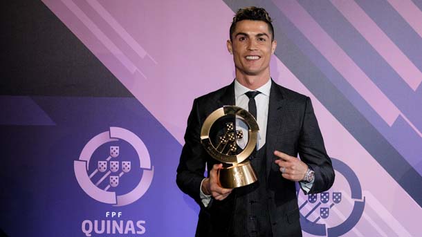 Кристиано Роналдо получи поредна награда след като беше избран за