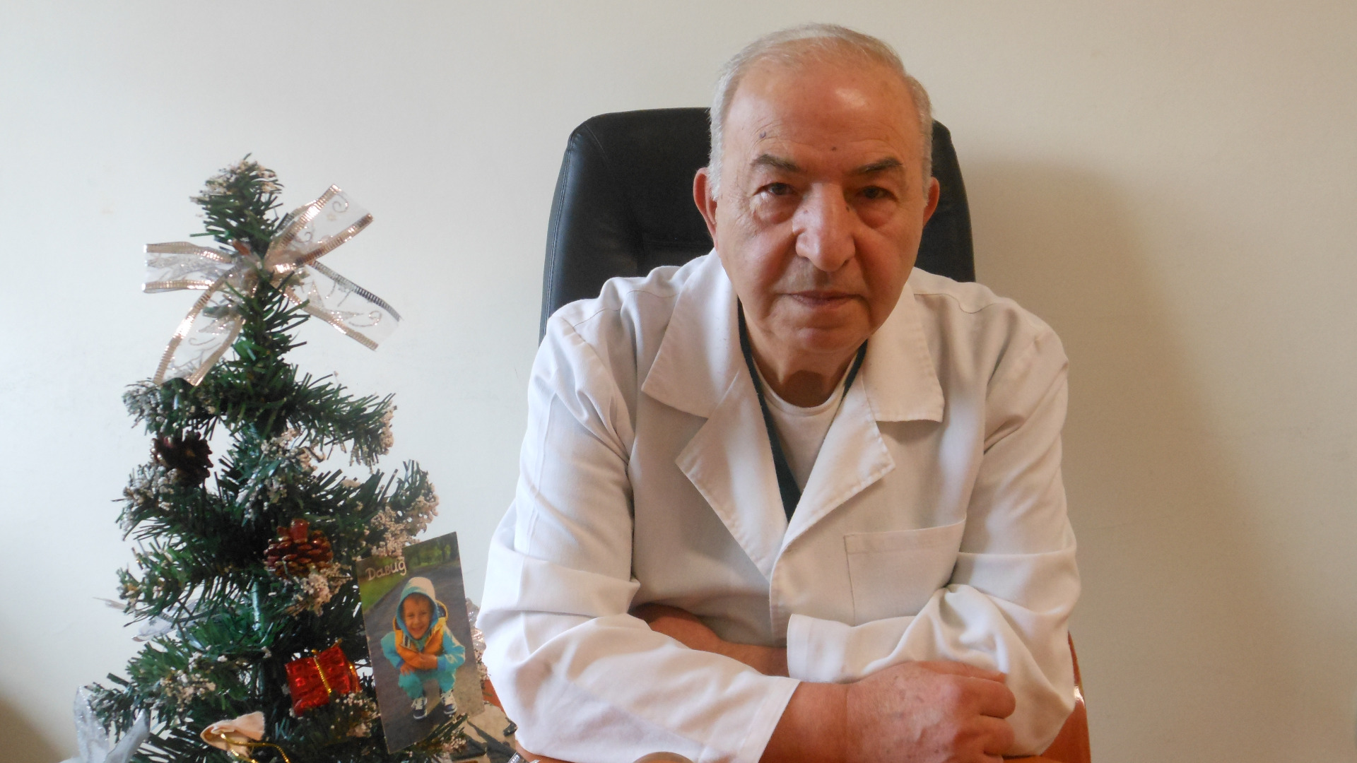 Коледата е най светлият празник за сириеца д р Елиас Хаддад 69 годишният