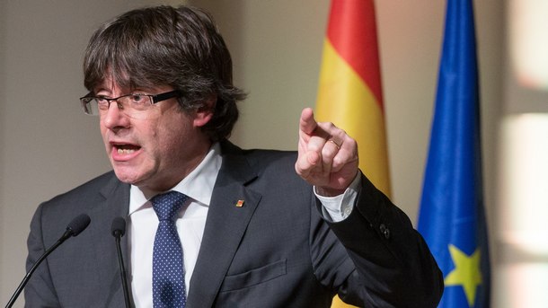 Отстраненият каталунски лидер Карлес Пучдемон даде знак, че е готов