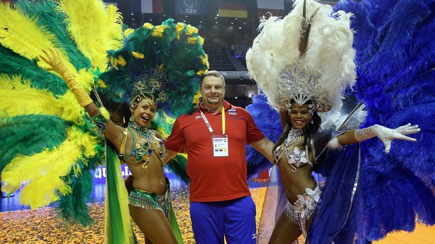 Доволният треньор на руските волейболисти Владимир Алекно