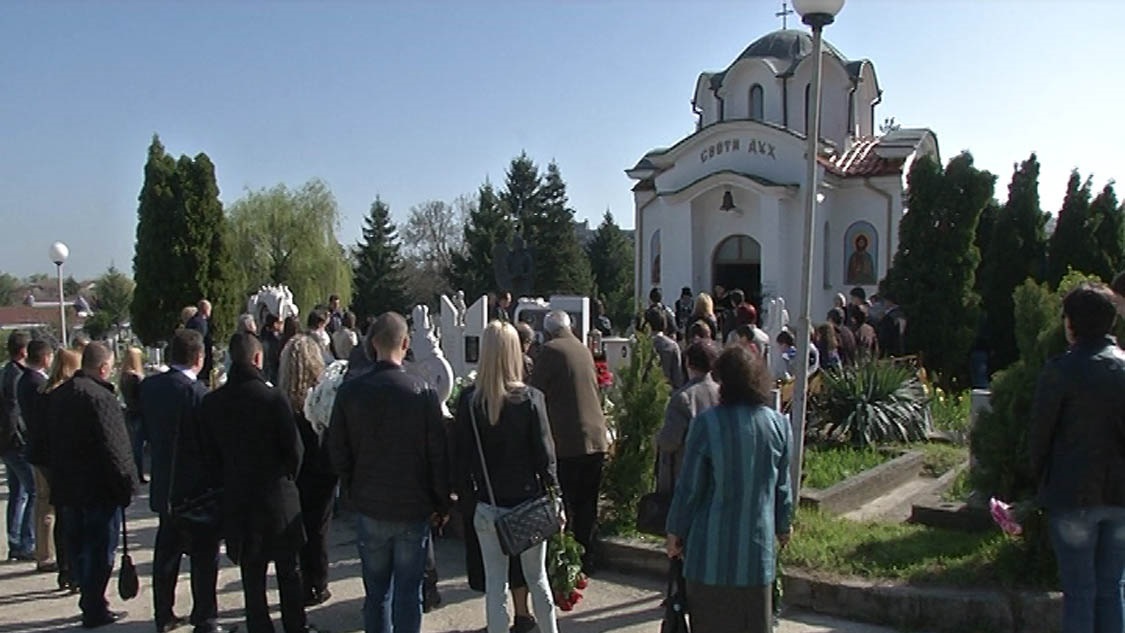 В Свищов днес беше почетена паметта на 12 те деца които