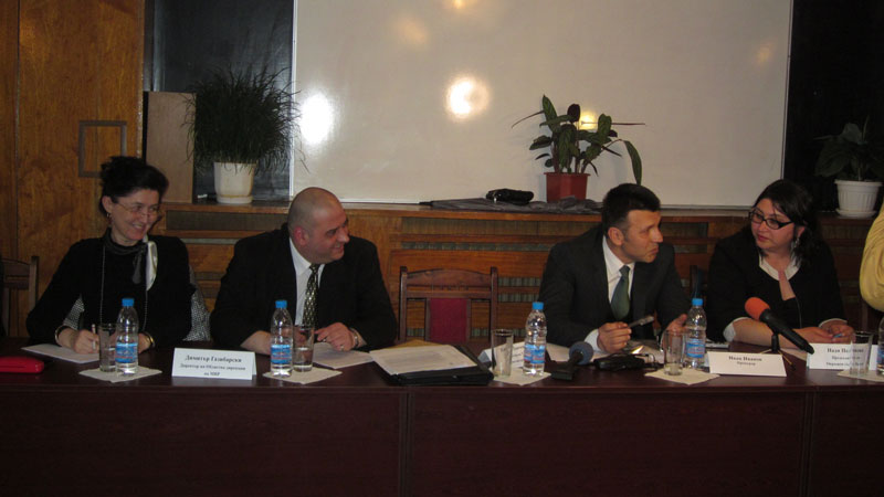 Надя Пеловска, Иван Иванов и Димитър Газибарски- от дясно на ляво