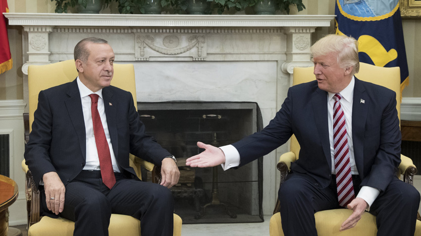 В неделя САЩ обявиха прекратяване на визовите услуги за турски